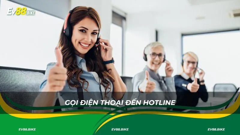 Gọi điện thoại đến hotline